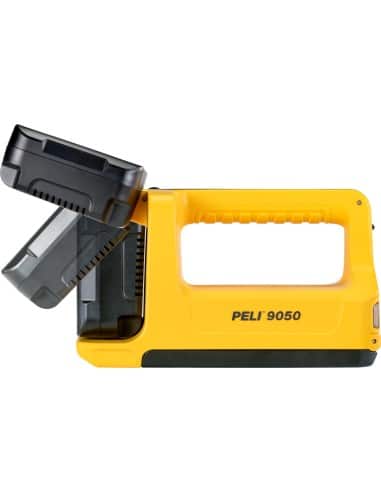 Peli Flashlight 9050