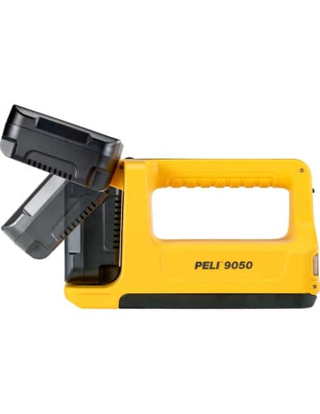 Peli Flashlight 9050